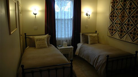 Heytesbury House B&B - Accommodation Gold Coast 3
