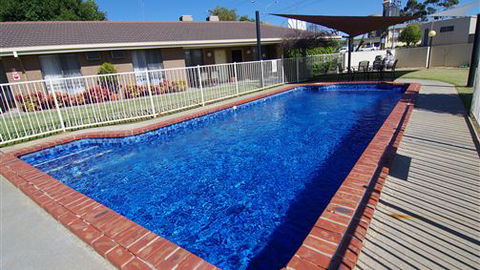 Jacaranda Motel & Holiday Units - Accommodation Gold Coast 0
