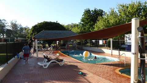 Painters Island Caravan Park - Accommodation Gold Coast 2