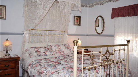 Cuddledoon Cottages B&B - Accommodation Gold Coast 0