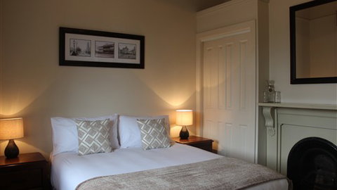 Seymours On Lydiard - Accommodation Gold Coast 4