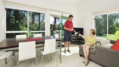 Eastern Beach Holiday Park - Accommodation Gold Coast 5
