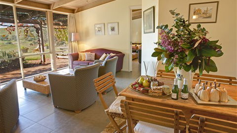 Mt Bellevue - Accommodation Gold Coast 2