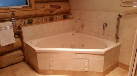 Tewksbury Lodge - Accommodation Gold Coast 7