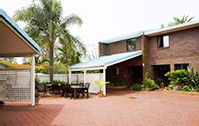 Cleveland Visitor Villas Motel - Accommodation Gold Coast 1