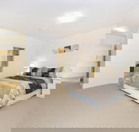 On the Bay Apartments - Accommodation Gold Coast