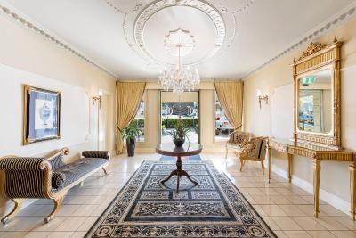 Canterbury International Hotel - Gold Coast 4U 10
