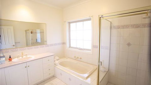 Farm Accommodation - Accommodation Gold Coast 7