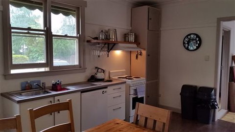 Lakeside Vista Holiday House - Accommodation Gold Coast 1