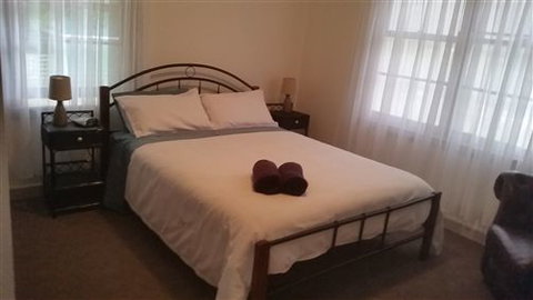 Lakeside Vista Holiday House - Accommodation Gold Coast 2