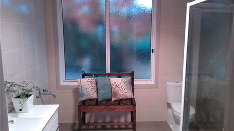 Lakeside Vista Holiday House - Accommodation Gold Coast 6