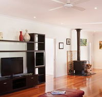 Lithgow Falls - Accommodation Gold Coast