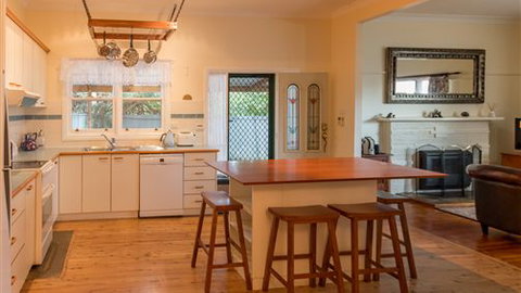 Muscat House - Accommodation Gold Coast 2