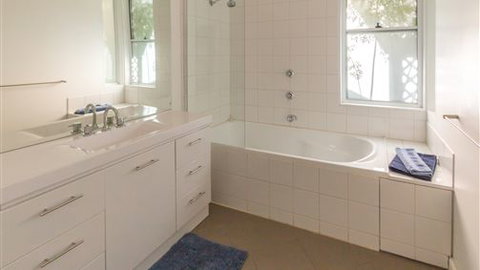 Muscat House - Accommodation Gold Coast 3