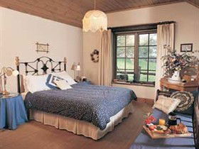 Adelaide Hills Country Cottages - Gum Tree Cottage - 1 Gold Coast 2
