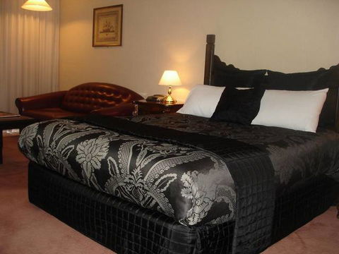 Albury Manor House - Accommodation Gold Coast 1