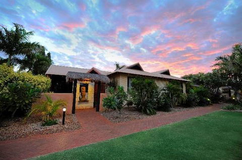 Bali Hai Resort & Spa - Gold Coast 4U 0