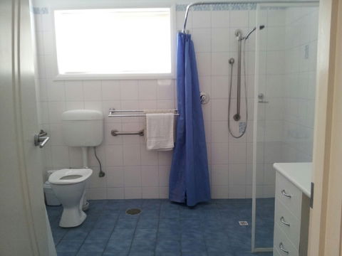 Beachport Caravan Park - Gold Coast 4U 4