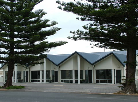 Beachport Caravan Park - Gold Coast 4U 8