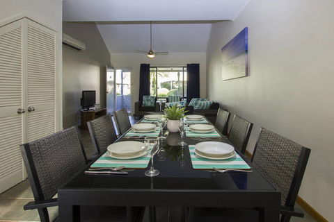 Broome Beach Resort - Gold Coast 4U 2