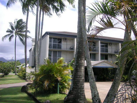 Cairns Holiday Lodge - Accommodation Gold Coast 0