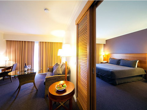 Century Inn - Accommodation Gold Coast 4