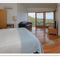 Chris's Beacon Point Restaurant  Villas