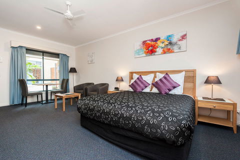 Motel On A Beckett - Accommodation Gold Coast 3