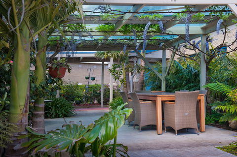 Motel On A Beckett - Accommodation Gold Coast 7