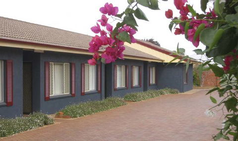 Country Apartments - Accommodation Gold Coast 2