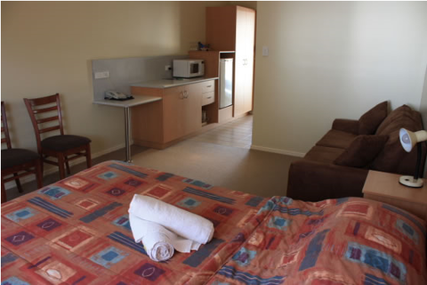 Country Roads Motor Inn - Gayndah - Gold Coast 4U 4
