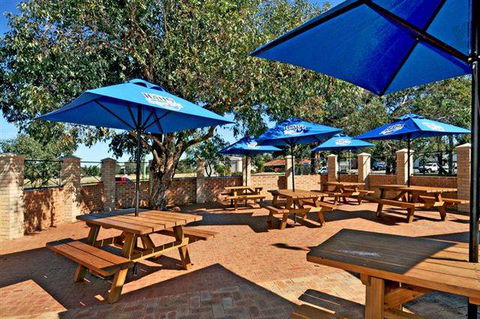 Drakesbrook Hotel - Accommodation Gold Coast 1