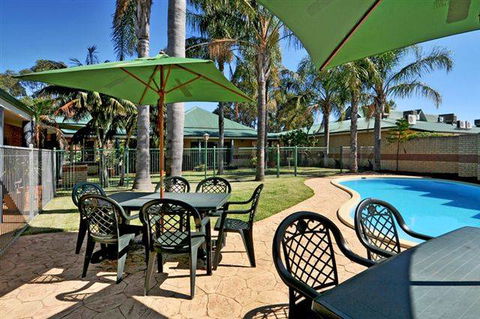 Drakesbrook Hotel - Accommodation Gold Coast 3