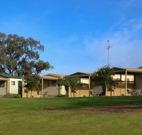 Euston Club Cabin Resort - Accommodation Gold Coast