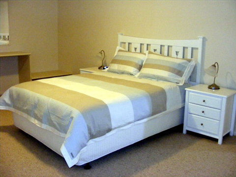 Fairways Bed & Breakfast At Jerilderie - Accommodation Gold Coast 1