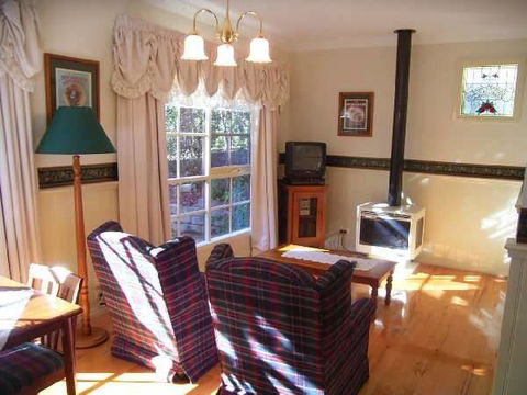 Fernglade On Menzies - Accommodation Gold Coast 1