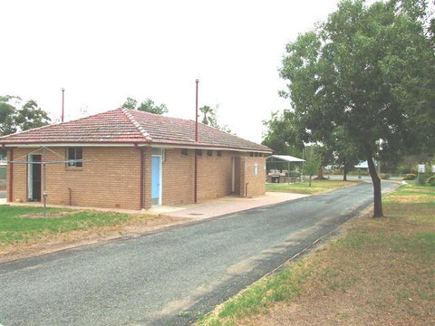 Grenfell Caravan Park - Accommodation Gold Coast 3