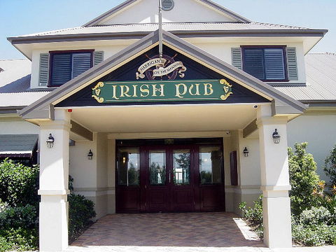 Harrigan's Irish Pub & Ibis Styles Harrington - Accommodation Gold Coast 1