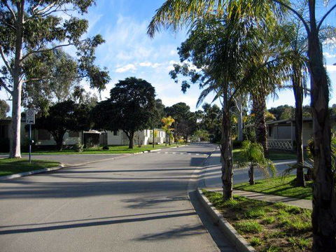 Highway 1 Caravan & Tourist Park - Accommodation Gold Coast 4