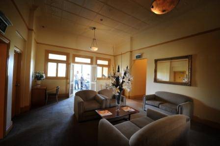 Hotel Victoria - Accommodation Gold Coast 0