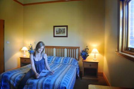 Hotel Victoria - Accommodation Gold Coast 1
