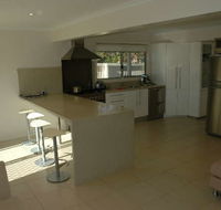 Joylaine Beach House - Accommodation Gold Coast