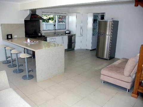 Joylaine Beach House - Accommodation Gold Coast 2