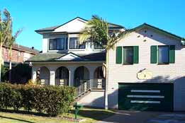 Lakeside Homestay - Gold Coast 4U 3