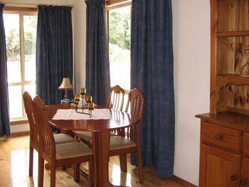 Macburn Self Contained Cottages, Dog Friendly - Accommodation Gold Coast 1