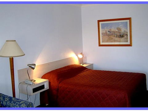 NOAH'S Mid City Motor Inn - Accommodation Gold Coast 2