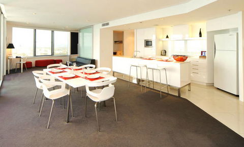 Q1 Resort & Spa - Accommodation Gold Coast 3