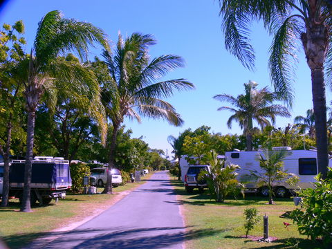 Queens Beach Tourist Village - Accommodation Gold Coast 7
