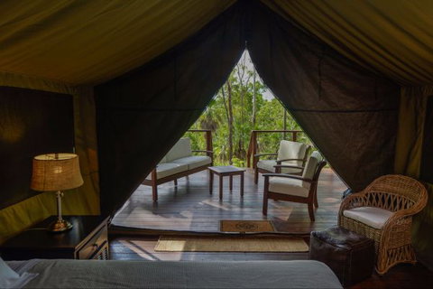 Arnhemland Barramundi Nature Lodge - 1 Gold Coast 10