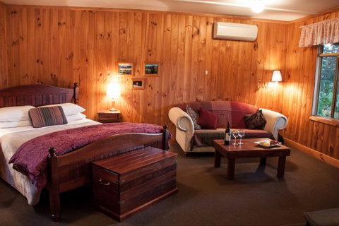 Balingup Heights Hilltop Forest Cottages - Accommodation Gold Coast 8